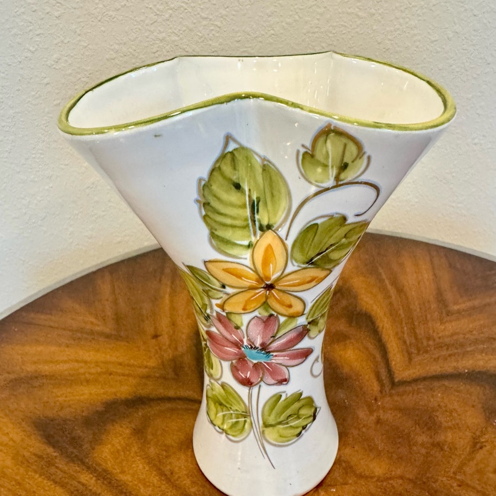 Italian Glazed Terracotta Hand Painted Signed Floral Vase 8 1/4 Inches - Picture 1 of 12